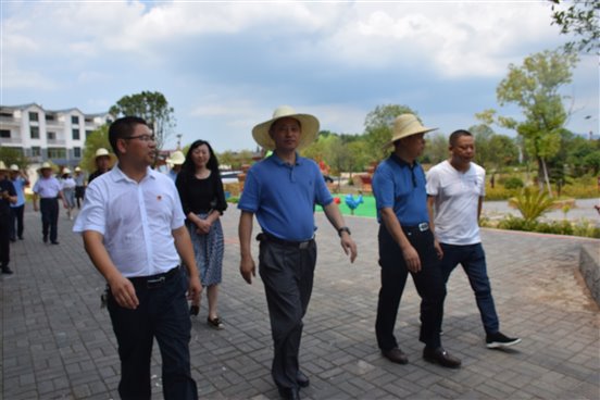视察基地建设2