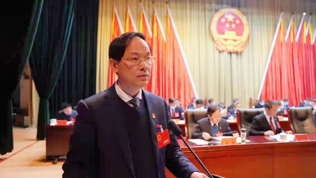 陶保平照片.jpg
